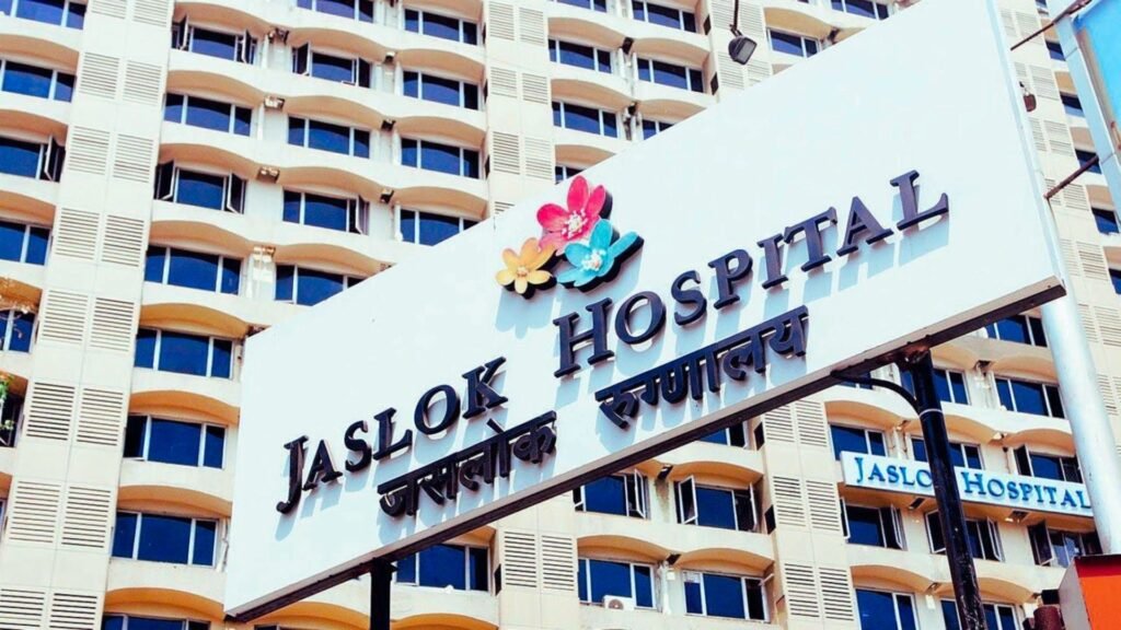 Jaslok Hospital Introduces Advanced Scarless Endoscopic Mastectomy Offering Immediate Breast Reconstruction Excellence